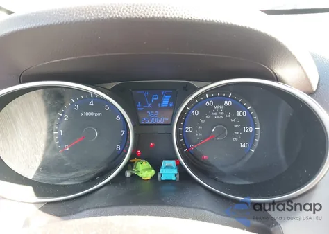 2011 Hyundai Tucson Limited z USA, uszkodzony, nr VIN KM8JU3AC0BU209782